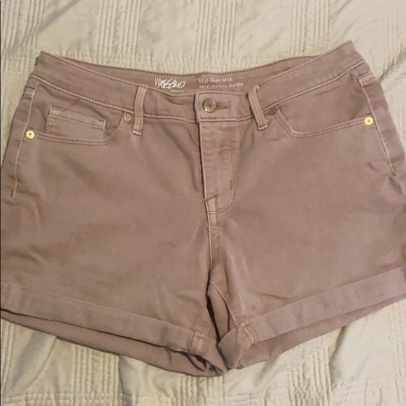 Mossimo Size 8 Pink Mid Rise Denim Shorts - Picture 1 of 2